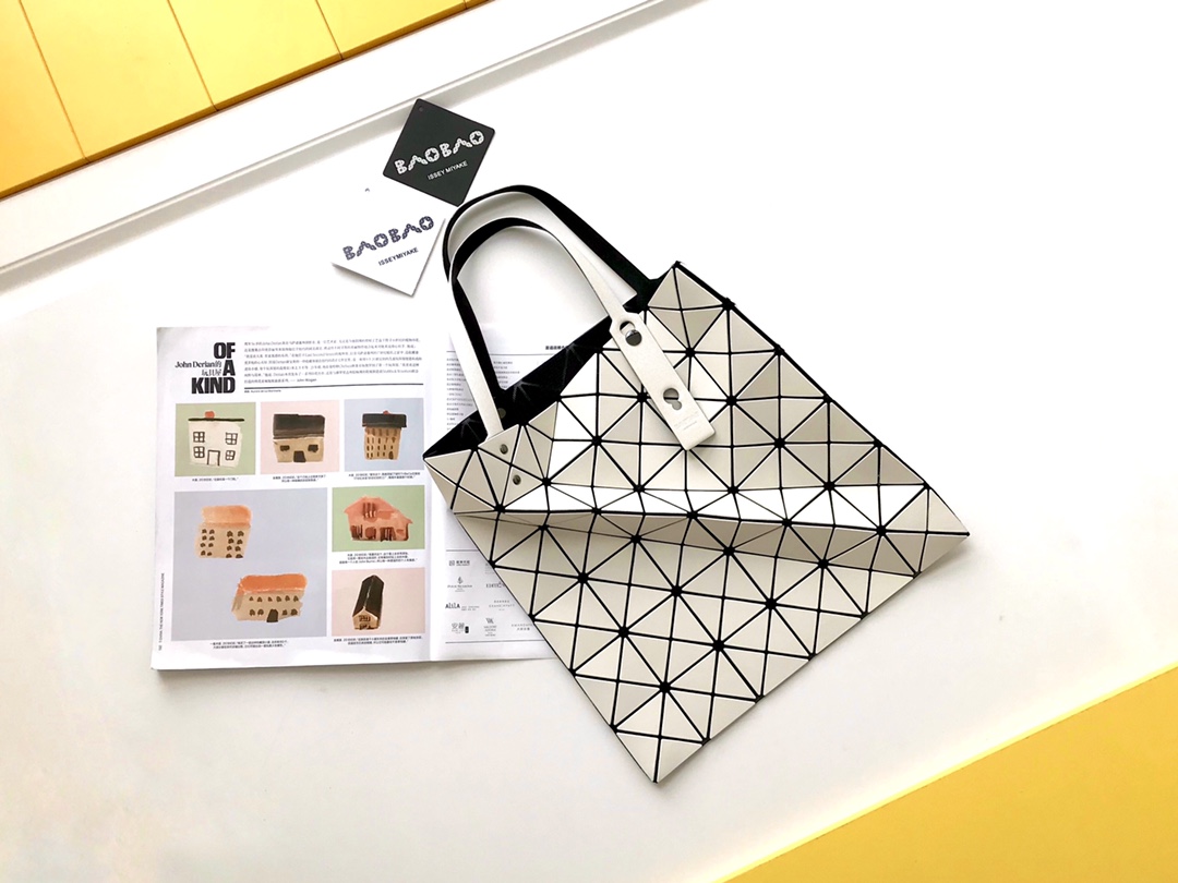 바오바오 바오바오 루센트 토트백 레플리카 11번 이미지 - Bag | 세미샵 레플리카 사이트