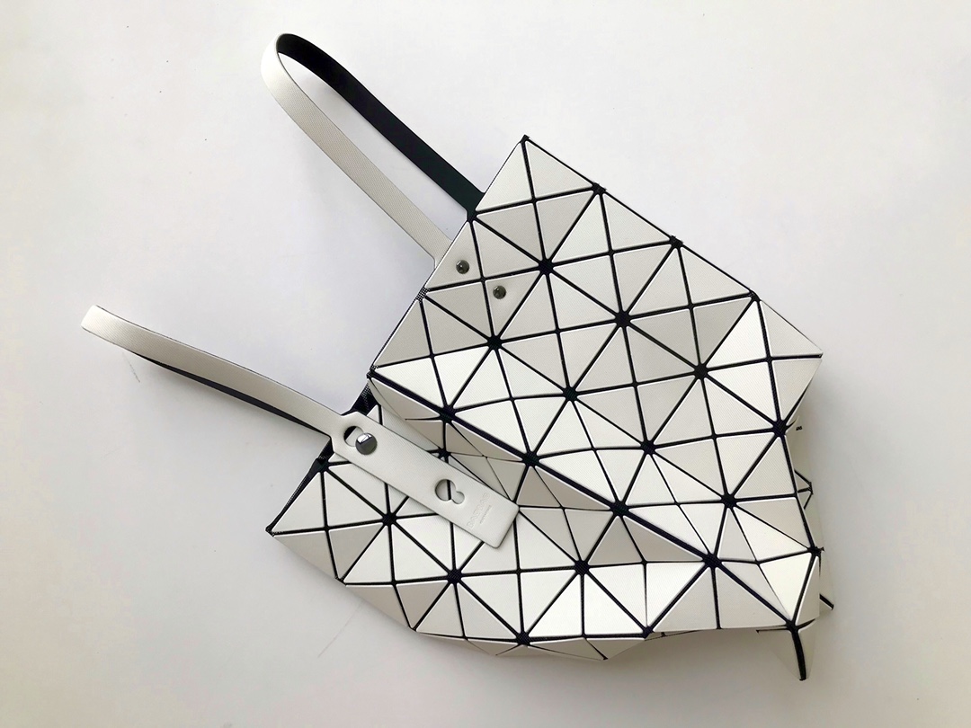 바오바오 바오바오 루센트 토트백 레플리카 12번 이미지 - Bag | 세미샵 레플리카 사이트