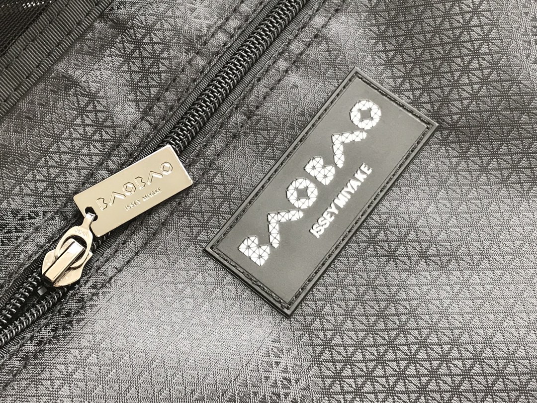 바오바오 바오바오 루센트 토트백 레플리카 17번 이미지 - Bag | 세미샵 레플리카 사이트