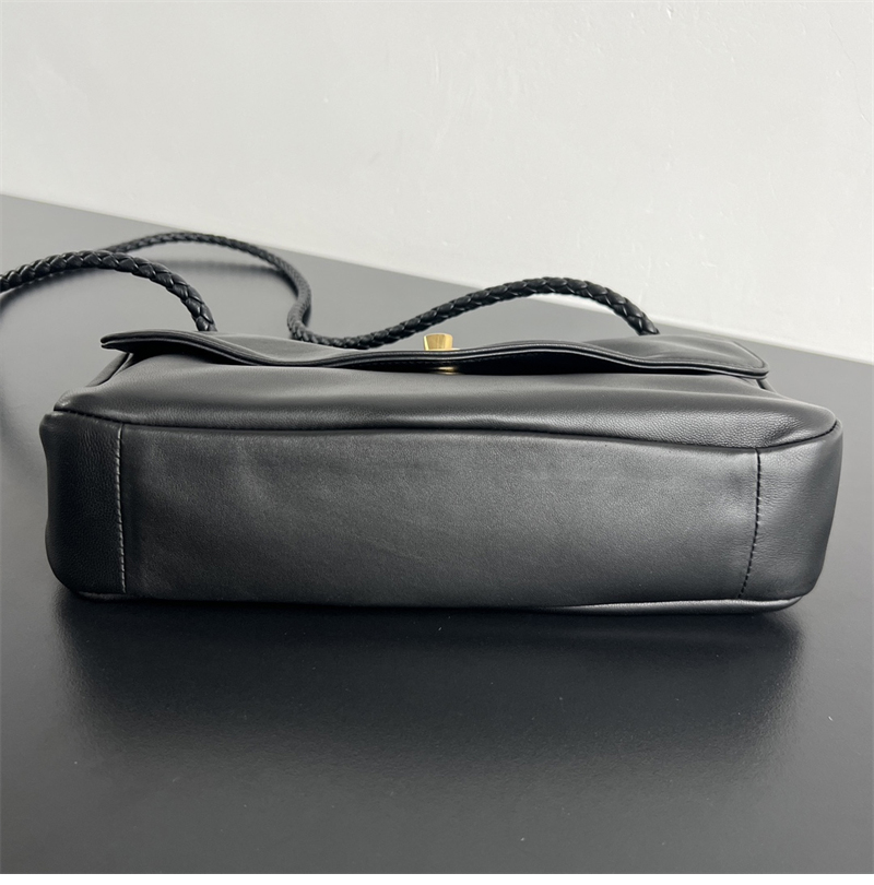 보테가베네타 보테가베네타 매디슨 플랩 놋 숄더 백 폰단트 “ 4 COLOR ” 레플리카 4번 이미지 - Bag | 세미샵 레플리카 사이트