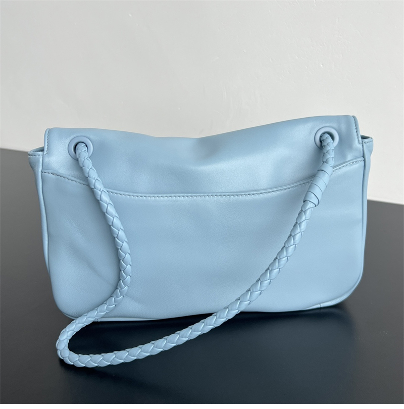 보테가베네타 보테가베네타 매디슨 플랩 놋 숄더 백 폰단트 “ 4 COLOR ” 레플리카 13번 이미지 - Bag | 세미샵 레플리카 사이트