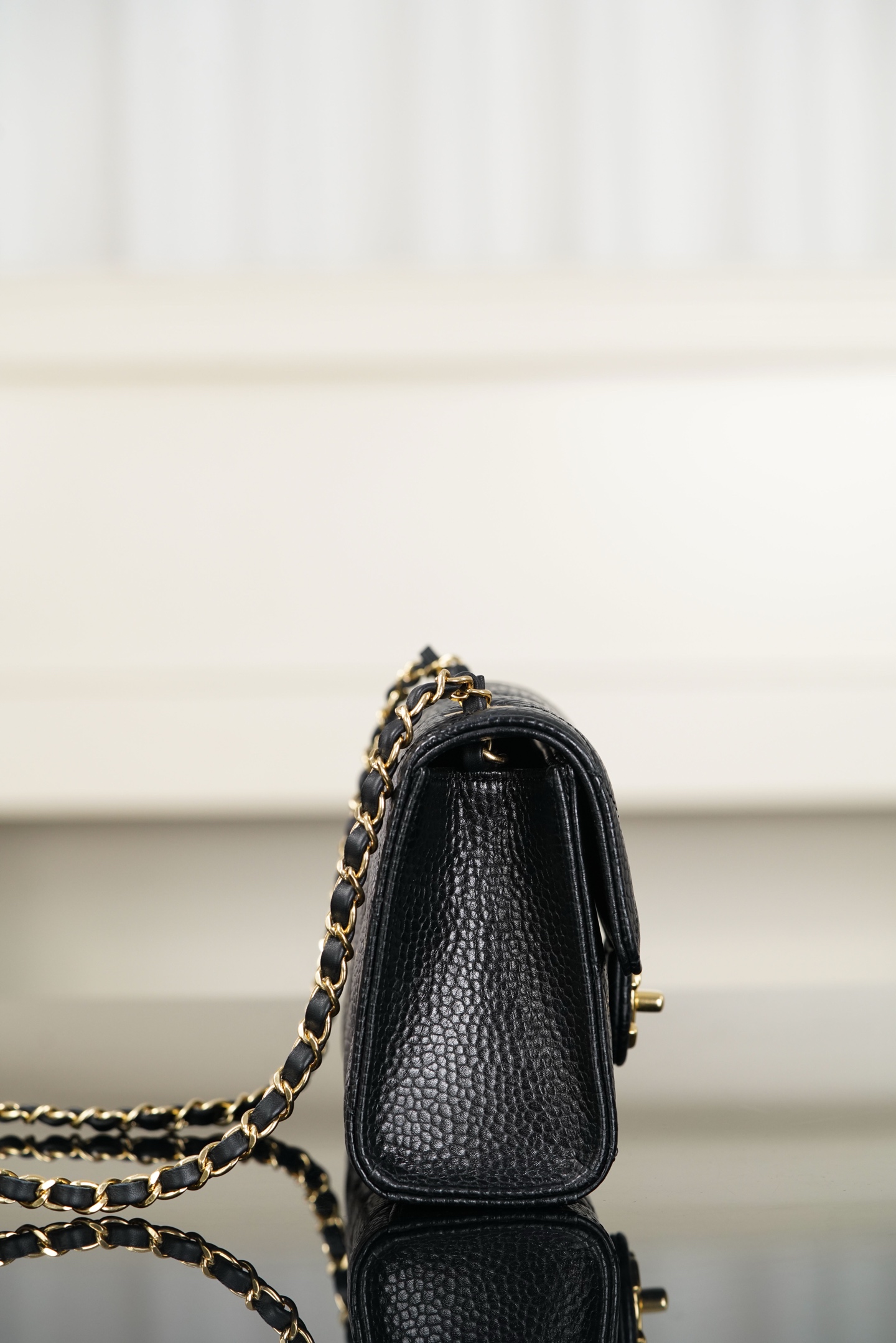 샤넬 샤넬 클래식 캐비어 미니 플랩백 레플리카 5번 이미지 - Bag | 세미샵 레플리카 사이트