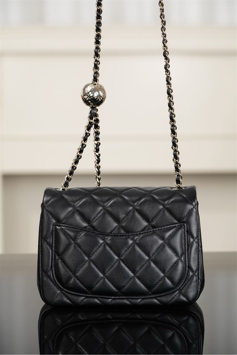 샤넬 샤넬 25K 골드볼 클래식 플랩백 쁘띠삭 블랙 레플리카 17번 이미지 - Bag | 세미샵 레플리카 사이트