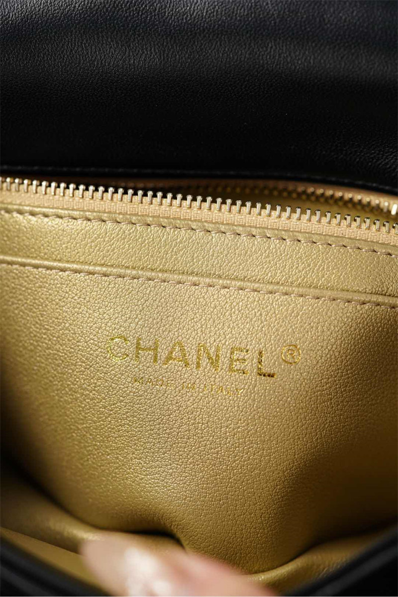 샤넬 샤넬 25K 골드볼 클래식 플랩백 쁘띠삭 블랙 레플리카 3번 이미지 - Bag | 세미샵 레플리카 사이트