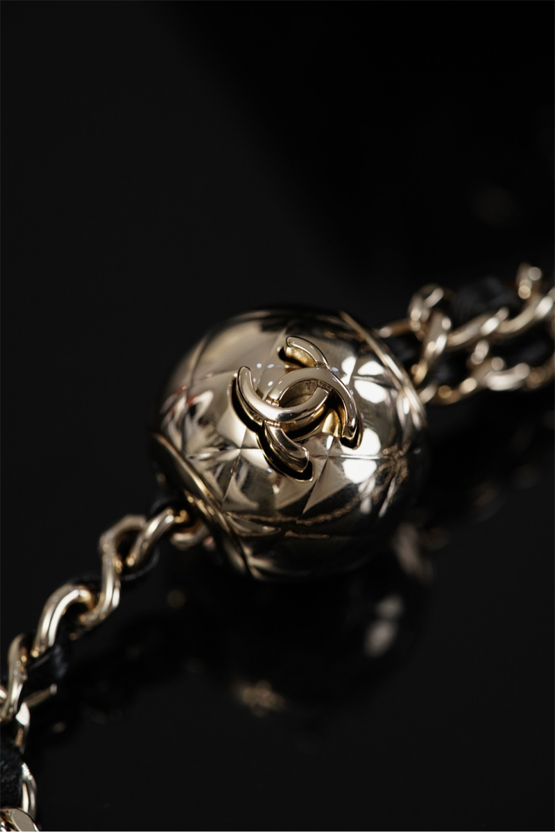 샤넬 샤넬 25K 골드볼 클래식 플랩백 쁘띠삭 블랙 레플리카 16번 이미지 - Bag | 세미샵 레플리카 사이트