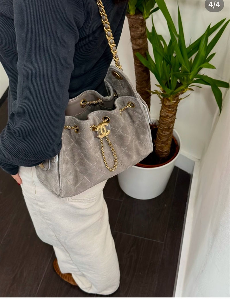 샤넬 샤넬 26C 25 미니 핸드백 그레이 스웨이드 카프스킨 레플리카 15번 이미지 - Bag | 세미샵 레플리카 사이트