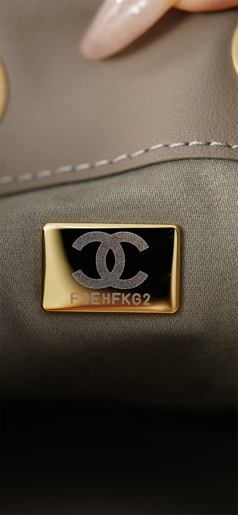 샤넬 샤넬 26C 25 미니 핸드백 그레이 스웨이드 카프스킨 레플리카 4번 이미지 - Bag | 세미샵 레플리카 사이트