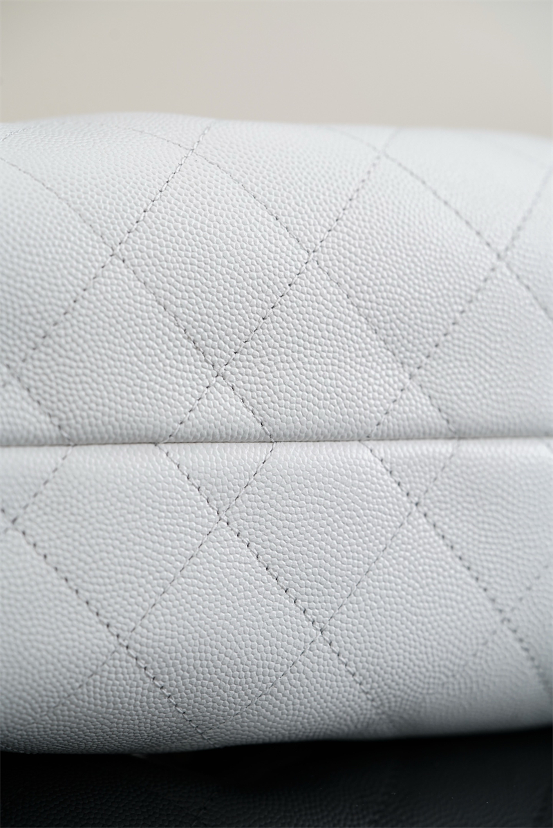 샤넬 샤넬 26C 25 미니 핸드백 화이트 골드메탈 레플리카 8번 이미지 - Bag | 세미샵 레플리카 사이트