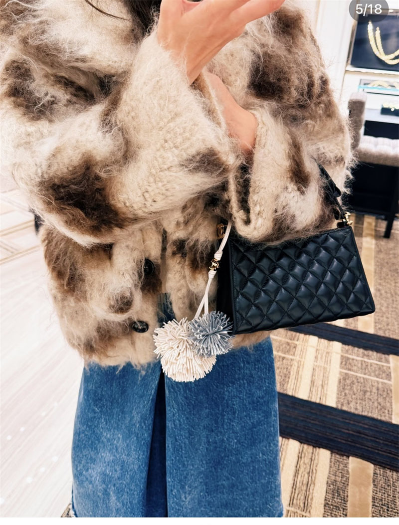 샤넬 샤넬 26X 홀리데이 퀼팅 크리스마스 에디션 호보백 레플리카 2번 이미지 - Bag | 세미샵 레플리카 사이트