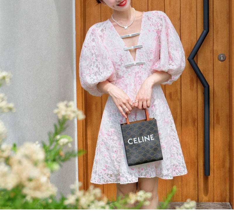 셀린느 셀린느 미니 버티컬 카바스 토트백 트리옹프 캔버스 194372 레플리카 15번 이미지 - Bag | 세미샵 레플리카 사이트