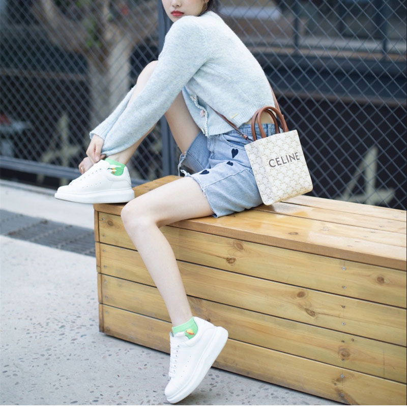 셀린느 셀린느 미니 버티컬 카바스 토트백 트리옹프 캔버스 194372 레플리카 29번 이미지 - Bag | 세미샵 레플리카 사이트