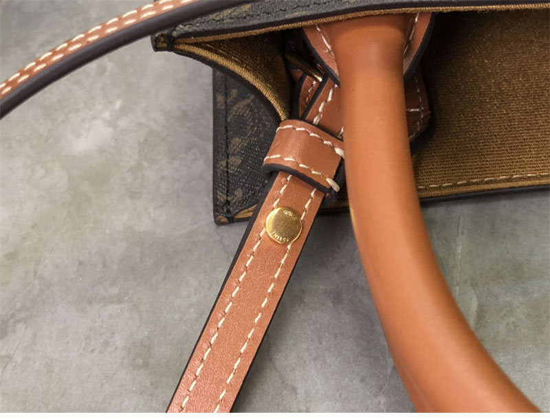 셀린느 셀린느 미니 버티컬 카바스 토트백 트리옹프 캔버스 194372 레플리카 16번 이미지 - Bag | 세미샵 레플리카 사이트