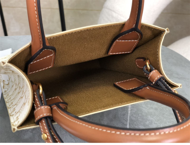 셀린느 셀린느 미니 버티컬 카바스 토트백 트리옹프 캔버스 194372 레플리카 12번 이미지 - Bag | 세미샵 레플리카 사이트