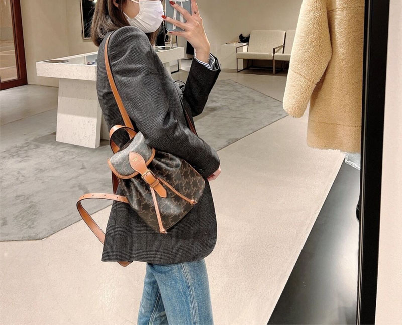 셀린느 셀린느 미니 폴코 백팩 트리옹프 캔버스 탄 197662 레플리카 3번 이미지 - Bag | 세미샵 레플리카 사이트