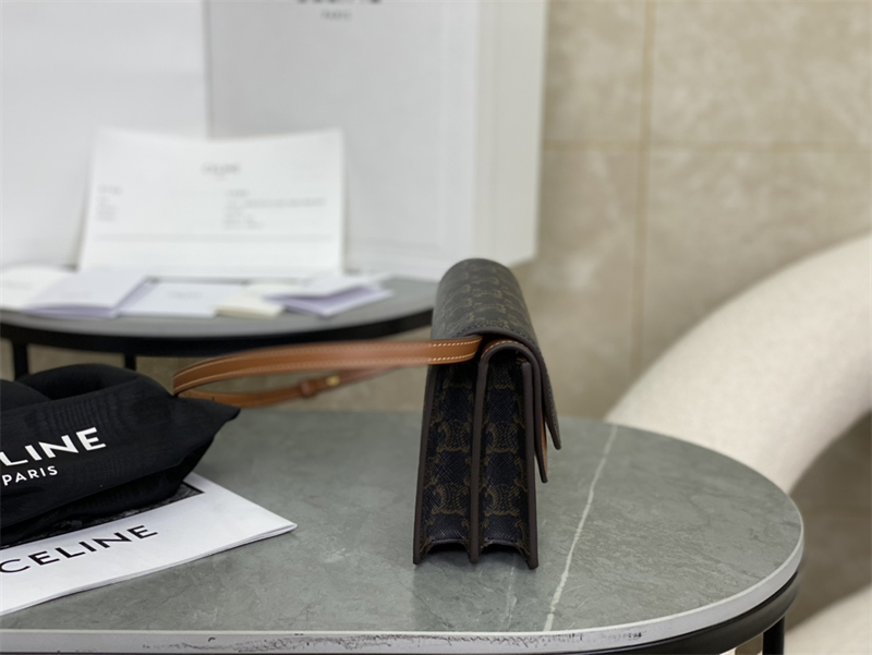 셀린느 셀린느 월렛 온 스트랩 크로스백 트리옹프 캔버스 10D852 레플리카 14번 이미지 - Bag | 세미샵 레플리카 사이트