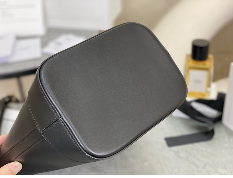 셀린느 셀린느 퀴르 트리옹프 버킷 숄더백 198243 레플리카 1번 이미지 - Bag | 세미샵 레플리카 사이트