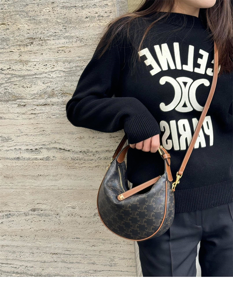 셀린느 셀린느 틴 룰루 숄더백 트리옹프 캔버스 120722 레플리카 8번 이미지 - Bag | 세미샵 레플리카 사이트