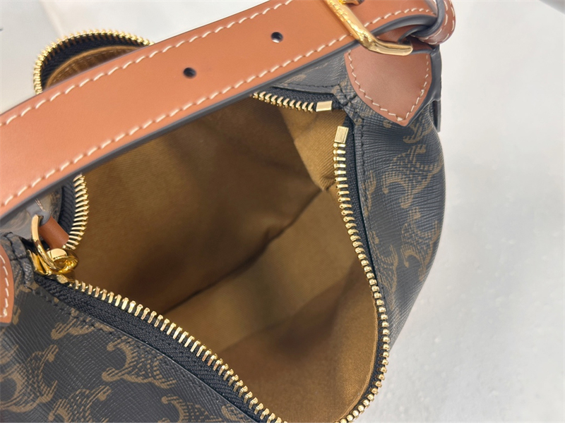 셀린느 셀린느 틴 룰루 숄더백 트리옹프 캔버스 120722 레플리카 1번 이미지 - Bag | 세미샵 레플리카 사이트