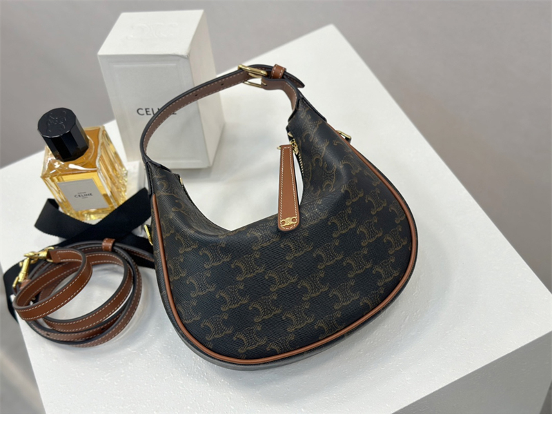 셀린느 셀린느 틴 룰루 숄더백 트리옹프 캔버스 120722 레플리카 18번 이미지 - Bag | 세미샵 레플리카 사이트