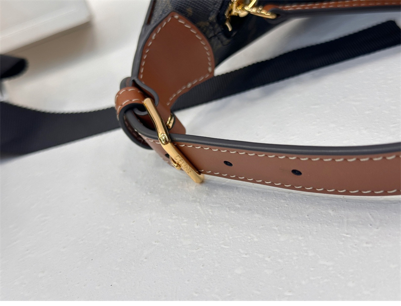 셀린느 셀린느 틴 룰루 숄더백 트리옹프 캔버스 120722 레플리카 19번 이미지 - Bag | 세미샵 레플리카 사이트