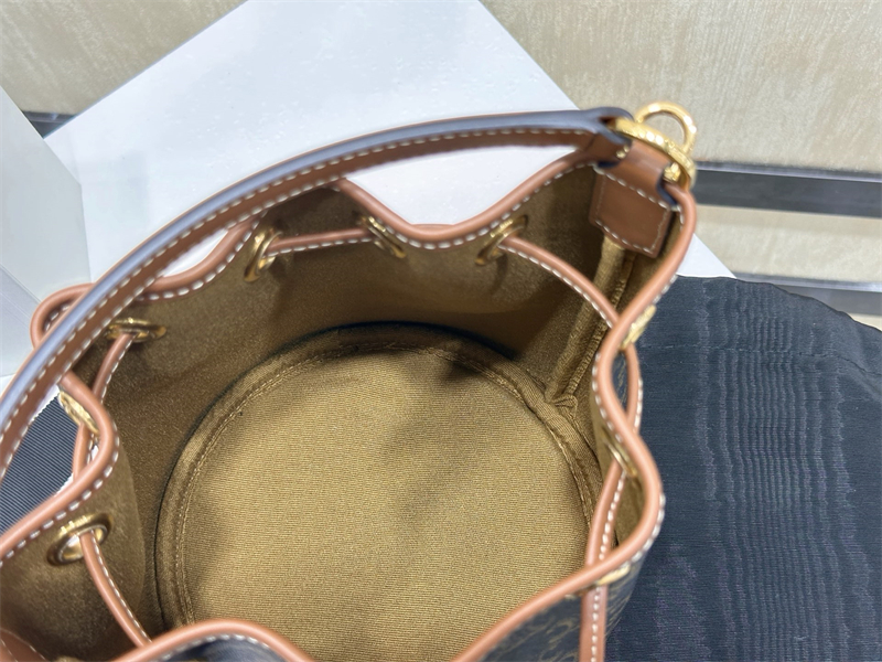셀린느 셀린느 틴 클라라 백 트리옹프 캔버스 121672 레플리카 5번 이미지 - Bag | 세미샵 레플리카 사이트