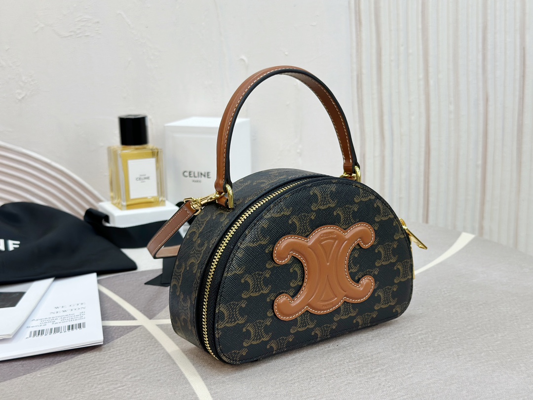 C E L I N E 셀린느 하프문 케이스 레플리카 3번 이미지 - Bag | 세미샵 레플리카 사이트