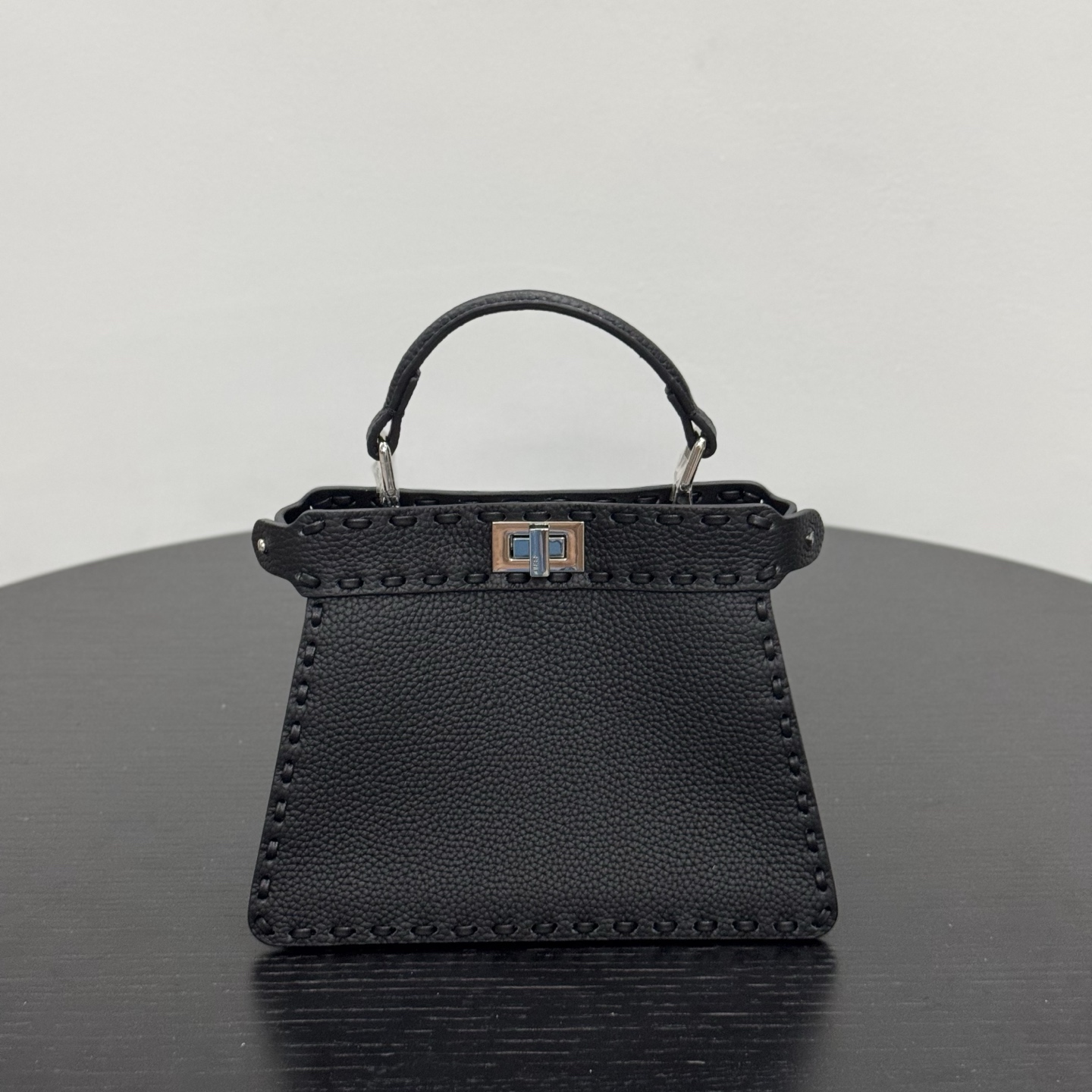 펜디 펜디 쁘띠 피카부 아이씨 유 레플리카 1번 이미지 - Bag | 세미샵 레플리카 사이트