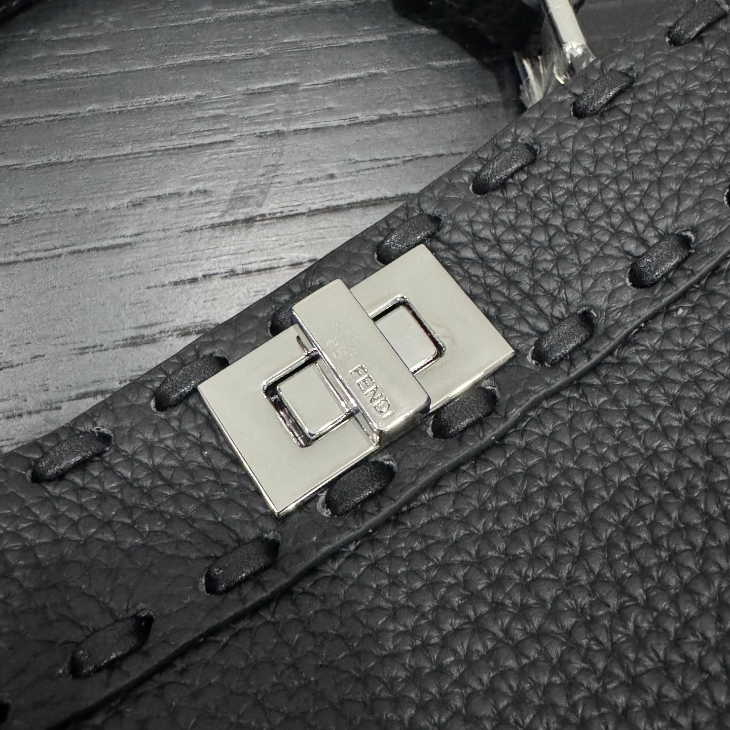 펜디 펜디 쁘띠 피카부 아이씨 유 레플리카 5번 이미지 - Bag | 세미샵 레플리카 사이트