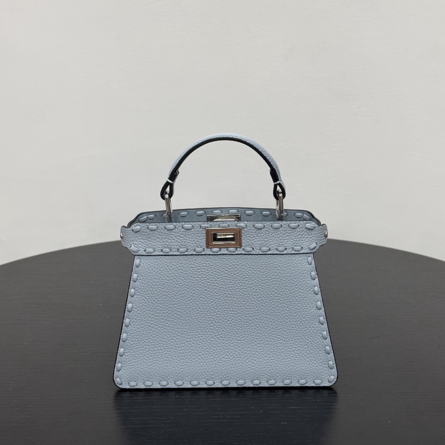 펜디 펜디 쁘띠 피카부 아이씨 유 레플리카 2번 이미지 - Bag | 세미샵 레플리카 사이트