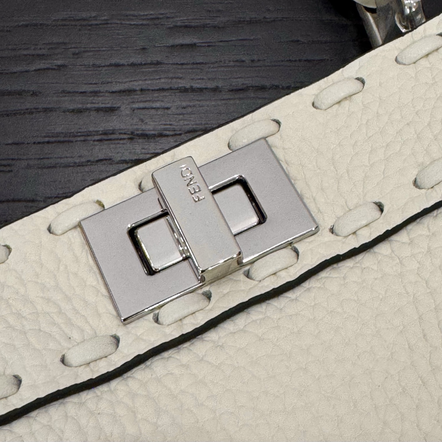 펜디 펜디 쁘띠 피카부 아이씨 유 레플리카 5번 이미지 - Bag | 세미샵 레플리카 사이트