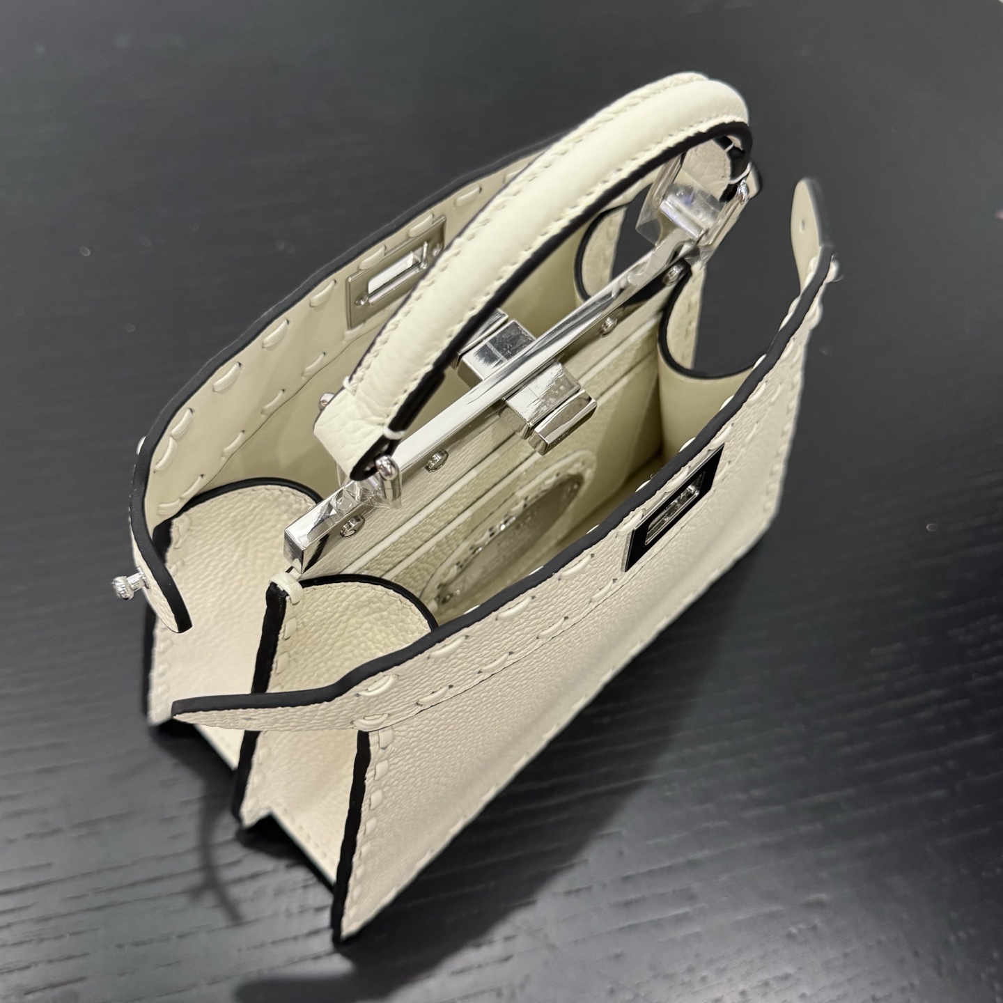 펜디 펜디 쁘띠 피카부 아이씨 유 레플리카 6번 이미지 - Bag | 세미샵 레플리카 사이트