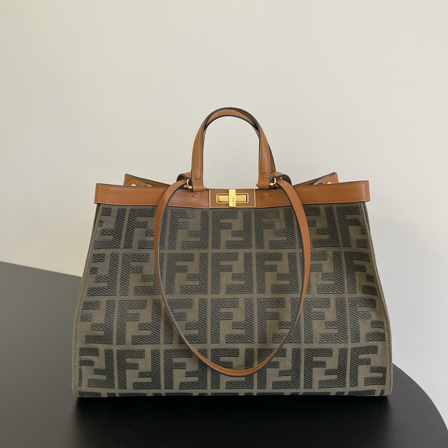 펜디 펜디 피카부 X토트 FF 카키 캔버스 레플리카 1번 이미지 - Bag | 세미샵 레플리카 사이트