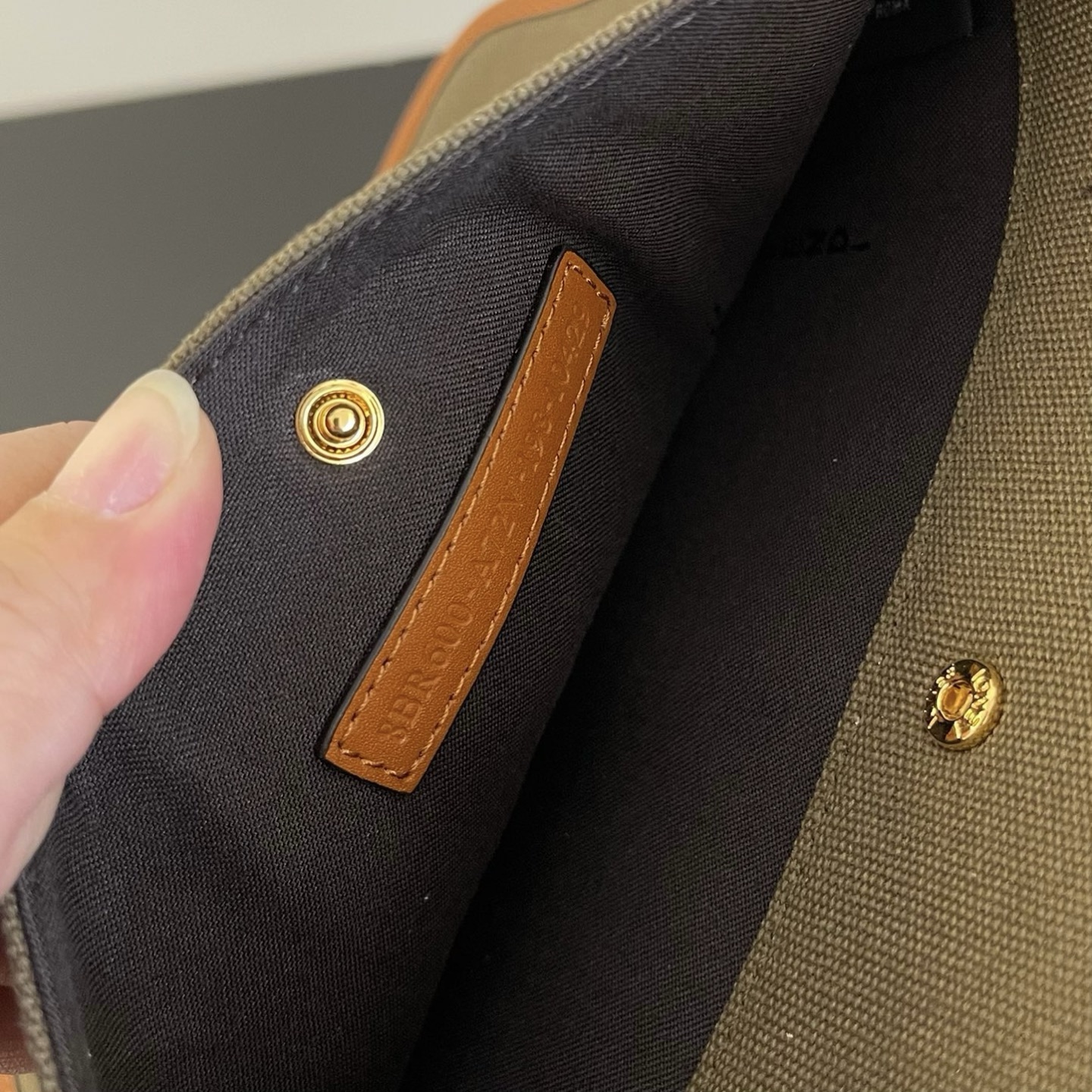 펜디 펜디 피카부 X토트 FF 카키 캔버스 레플리카 7번 이미지 - Bag | 세미샵 레플리카 사이트