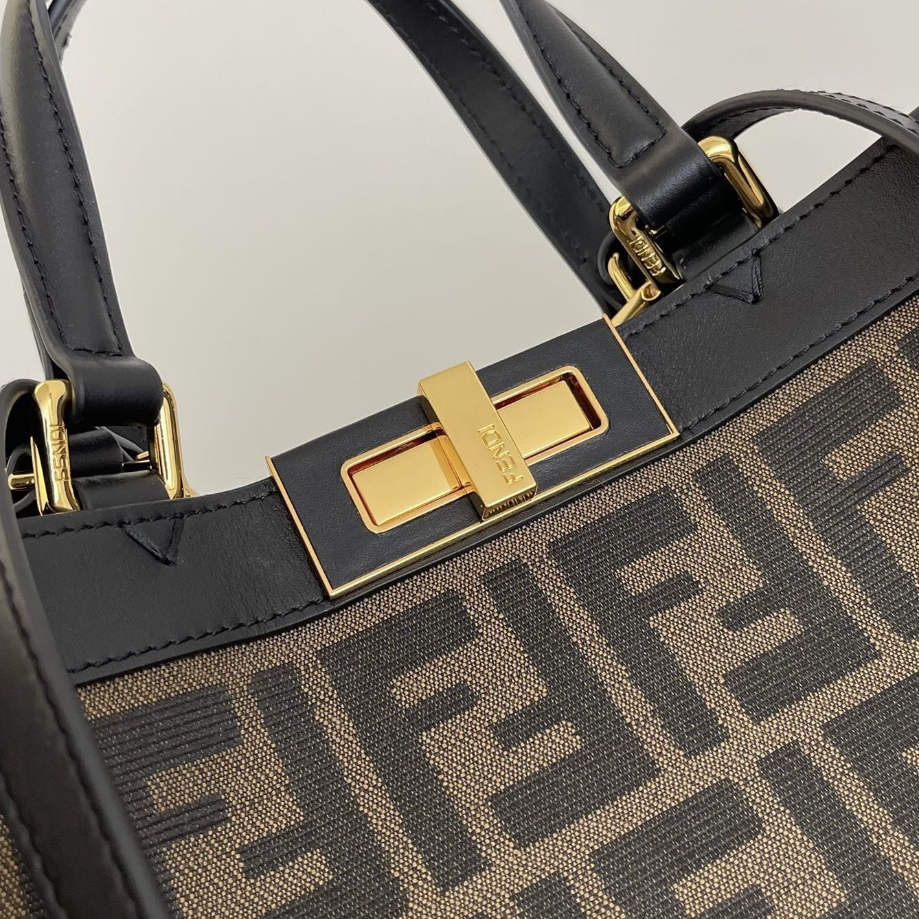 펜디 펜디 피카부 X토트 FF 캔버스 레플리카 5번 이미지 - Bag | 세미샵 레플리카 사이트