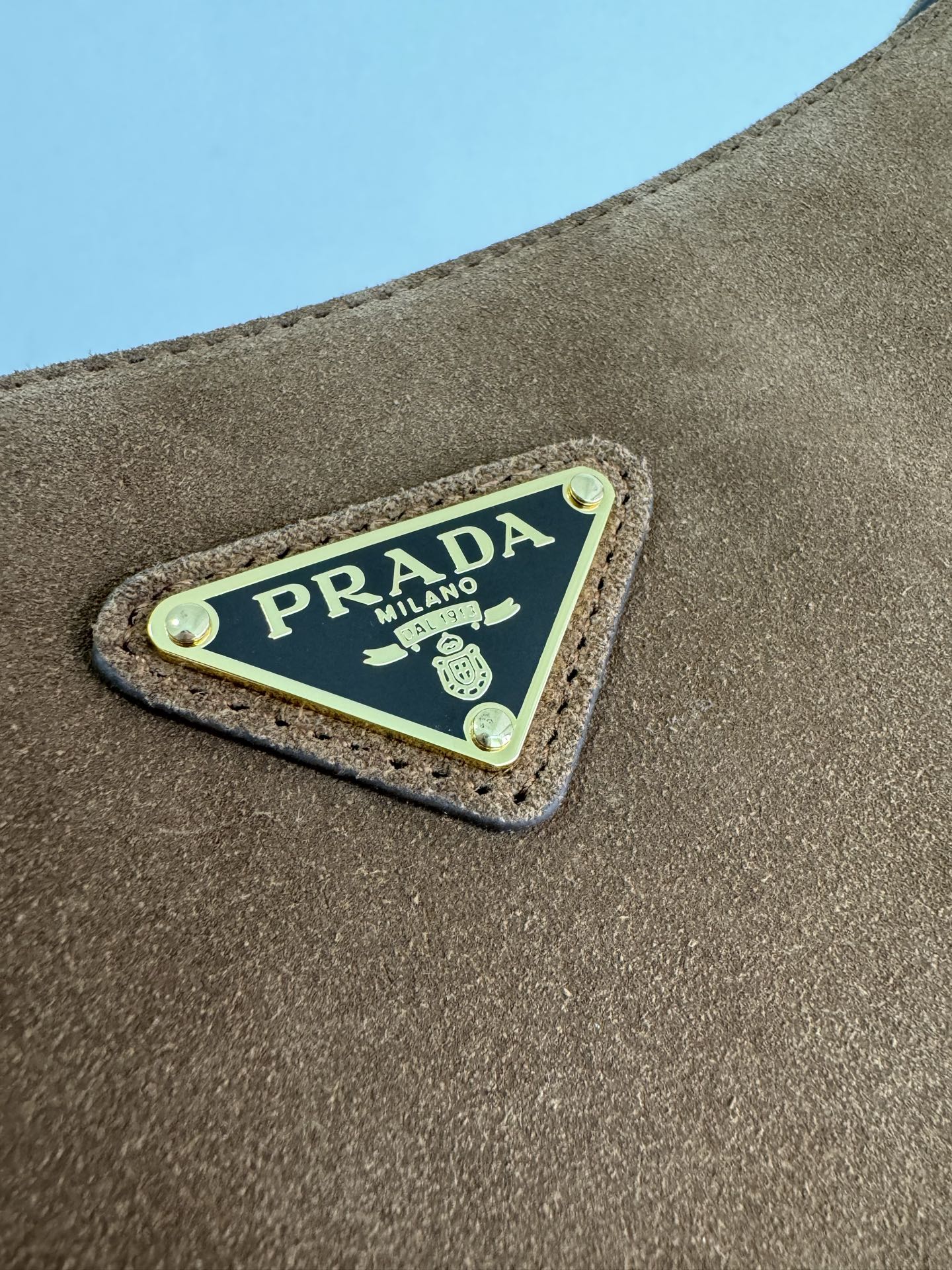 프라다 프라다 라지 스웨이드 숄더 토트백 레플리카 5번 이미지 - Bag | 세미샵 레플리카 사이트