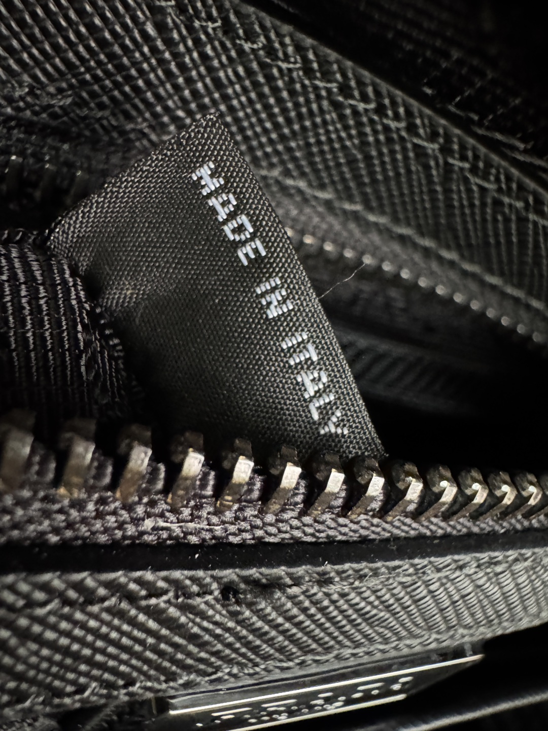 프라다 프라다 리나일론 사피아노 브리프 케이스 레플리카 8번 이미지 - Bag | 세미샵 레플리카 사이트