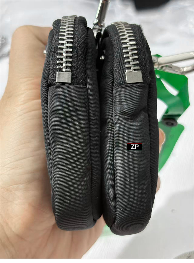 프라다 프라다 리에디션 2005 리나일론 숄더백 레플리카 18번 이미지 - Bag | 세미샵 레플리카 사이트