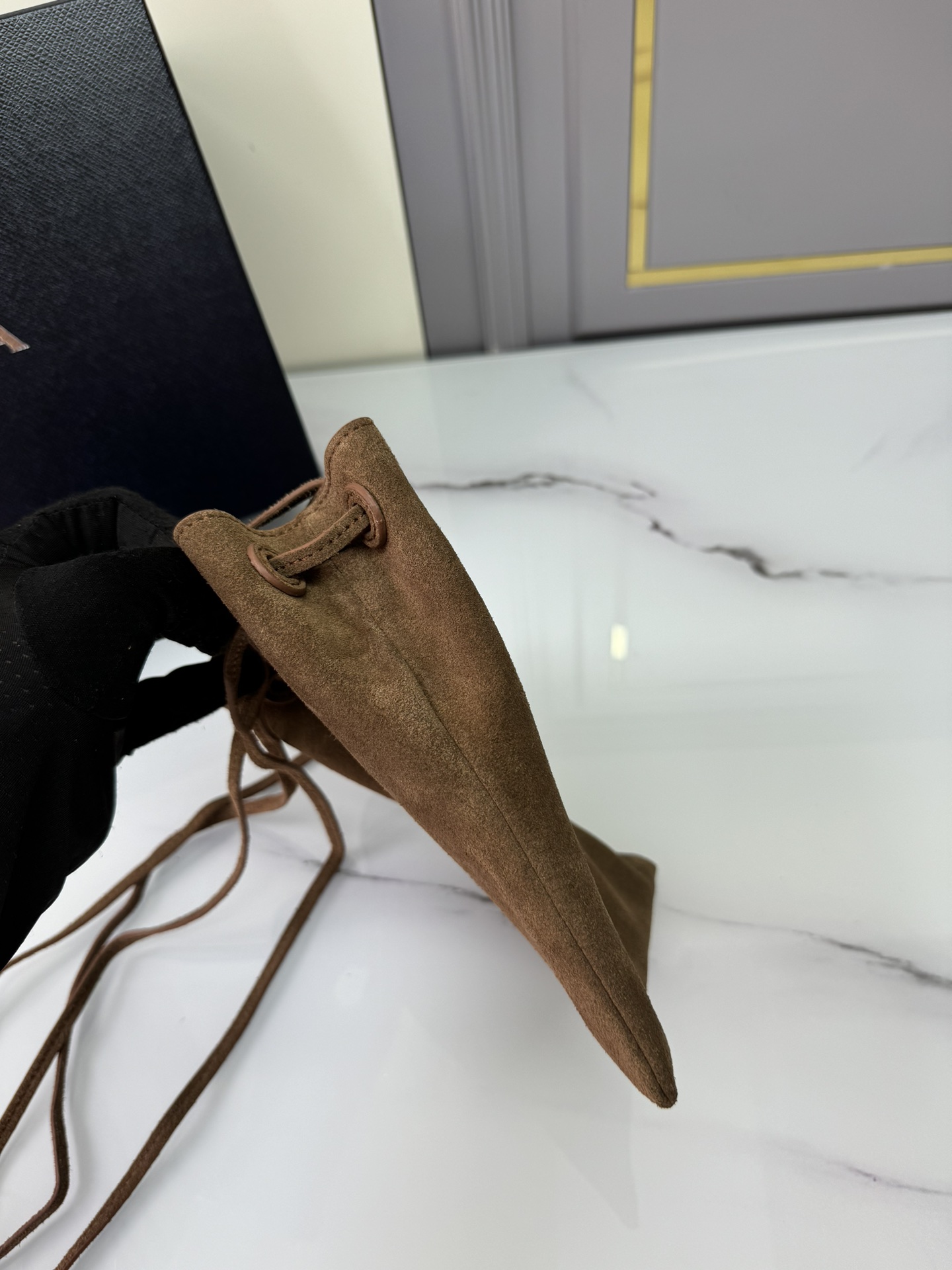 프라다 프라다 미니 스웨이드 숄더백 레플리카 3번 이미지 - Bag | 세미샵 레플리카 사이트