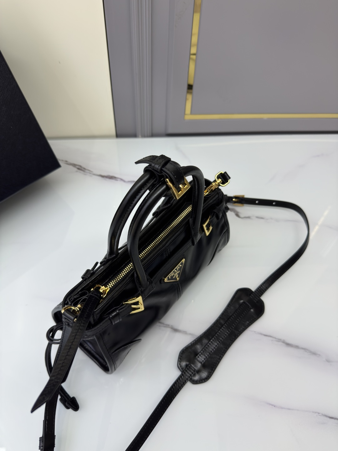 프라다 프라다 보니 미니 탑 핸들 레플리카 6번 이미지 - Bag | 세미샵 레플리카 사이트