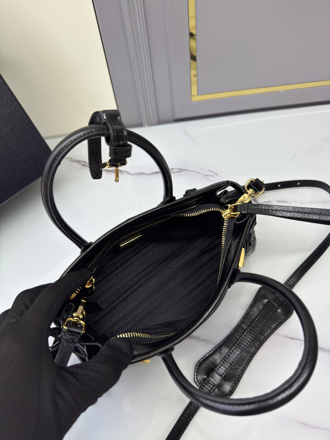 프라다 프라다 보니 미니 탑 핸들 레플리카 7번 이미지 - Bag | 세미샵 레플리카 사이트