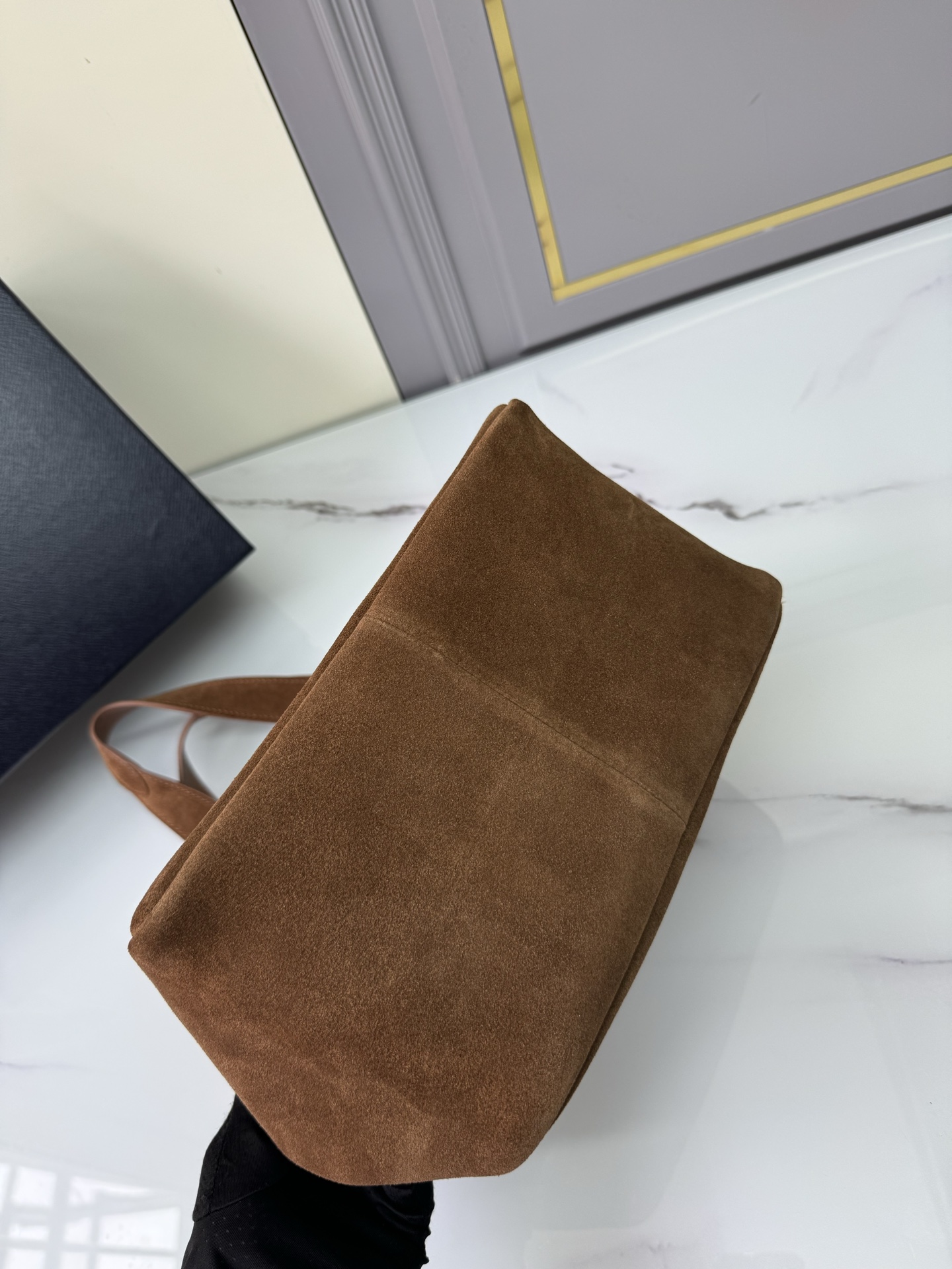 프라다 프라다 스웨이드 토트백 레플리카 4번 이미지 - Bag | 세미샵 레플리카 사이트