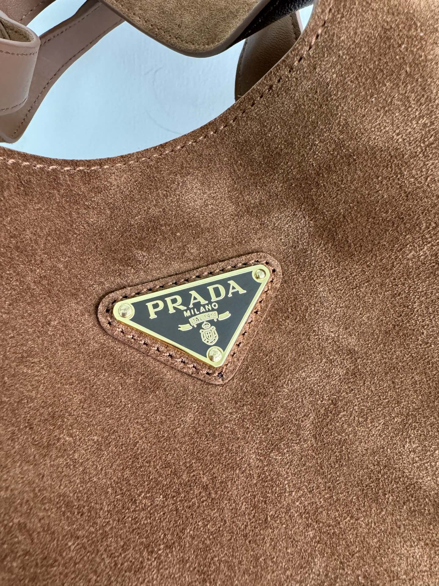 프라다 프라다 스웨이드 토트백 레플리카 5번 이미지 - Bag | 세미샵 레플리카 사이트