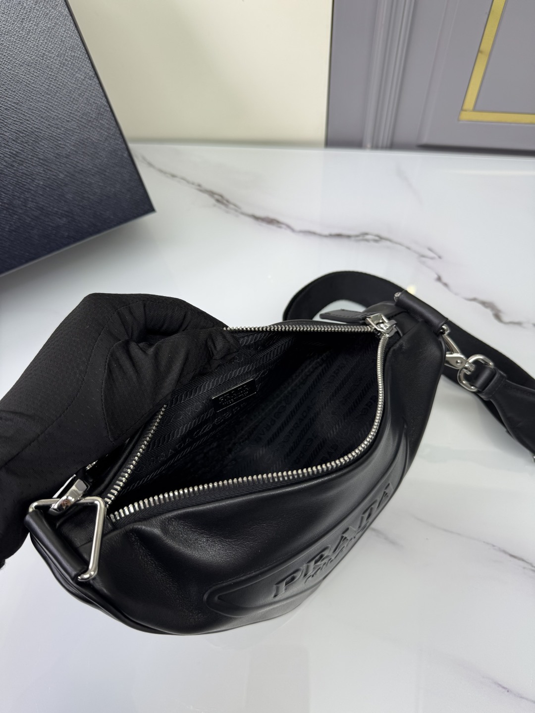 프라다 프라다 트라이앵글 숄더백 레플리카 15번 이미지 - Bag | 세미샵 레플리카 사이트