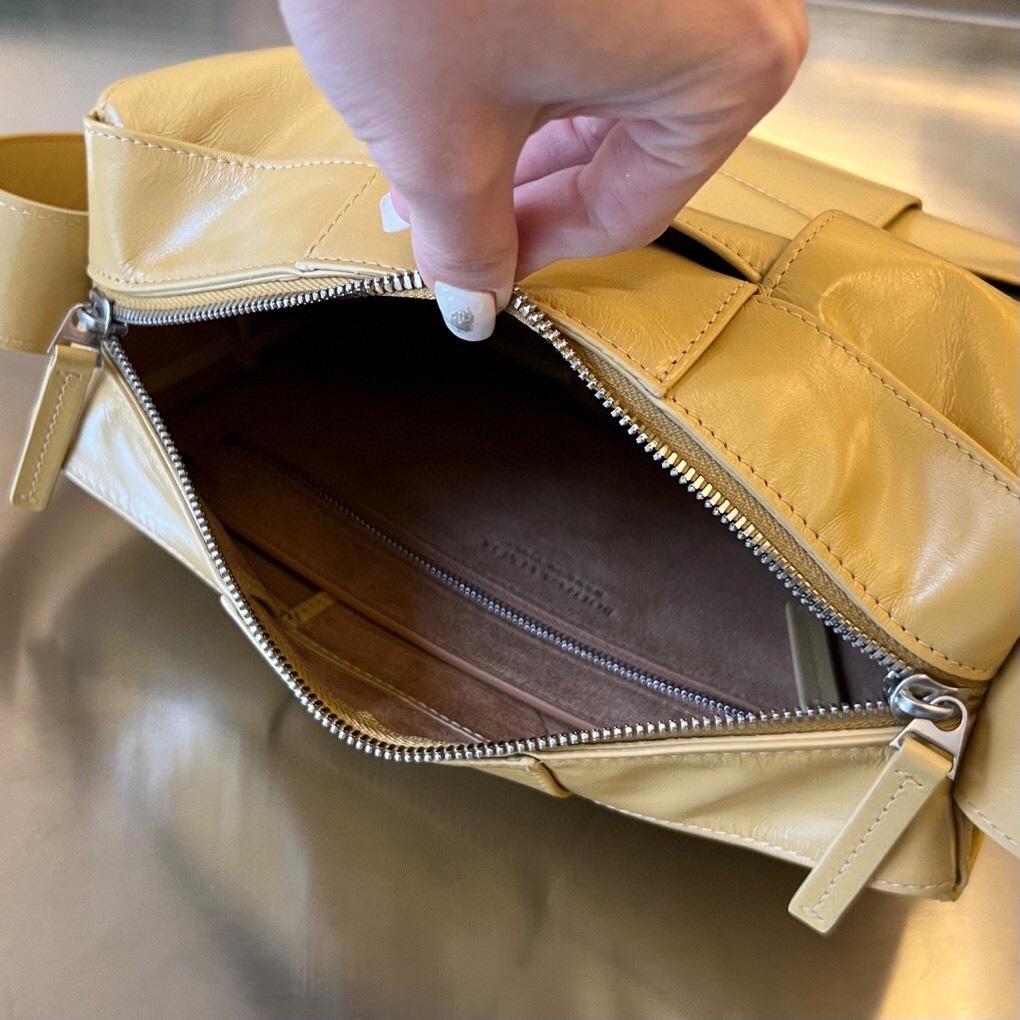 Bottega Veneta Bottega Veneta Arco Camera 레플리카 16번 이미지 - Bag | 세미샵 레플리카 사이트