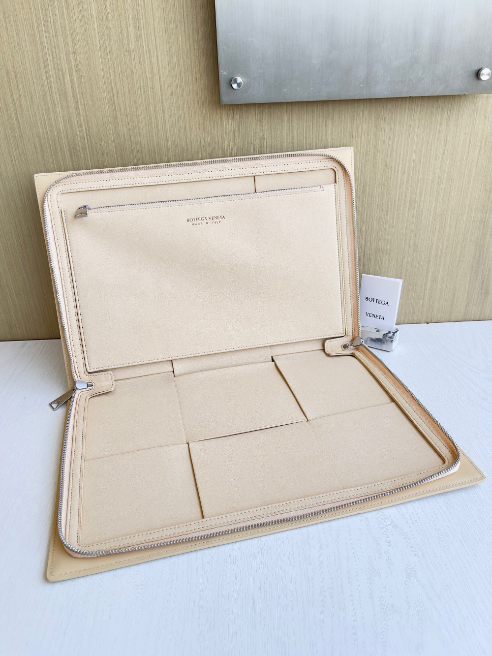 Bottega Veneta Arco Document Case - 상세 이미지