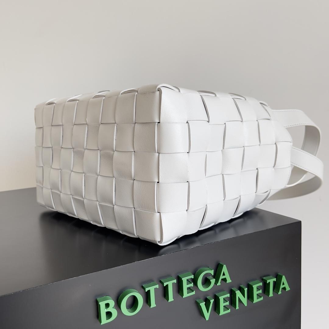 Bottega Veneta Bottega Veneta Bowling Cassette Tote 레플리카 5번 이미지 - Bag | 세미샵 레플리카 사이트