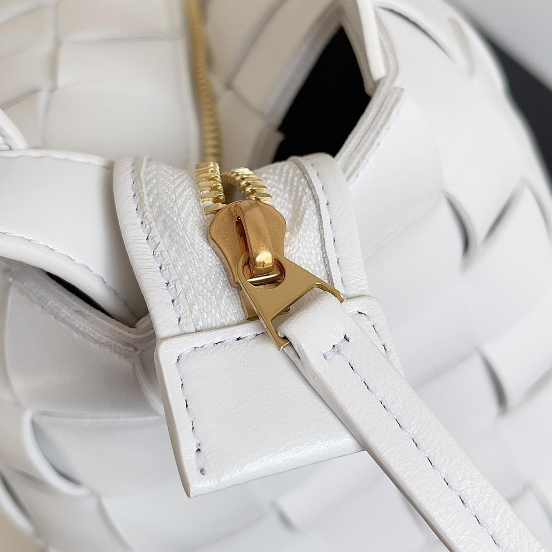 Bottega Veneta Bottega Veneta Bowling Cassette Tote 레플리카 6번 이미지 - Bag | 세미샵 레플리카 사이트