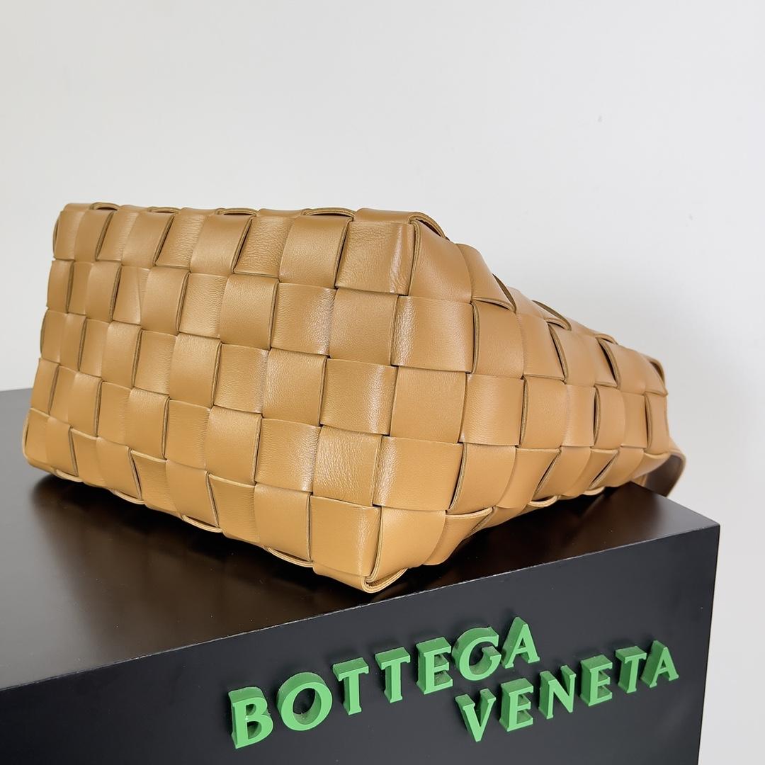 Bottega Veneta Bottega Veneta Bowling Cassette Tote 레플리카 11번 이미지 - Bag | 세미샵 레플리카 사이트