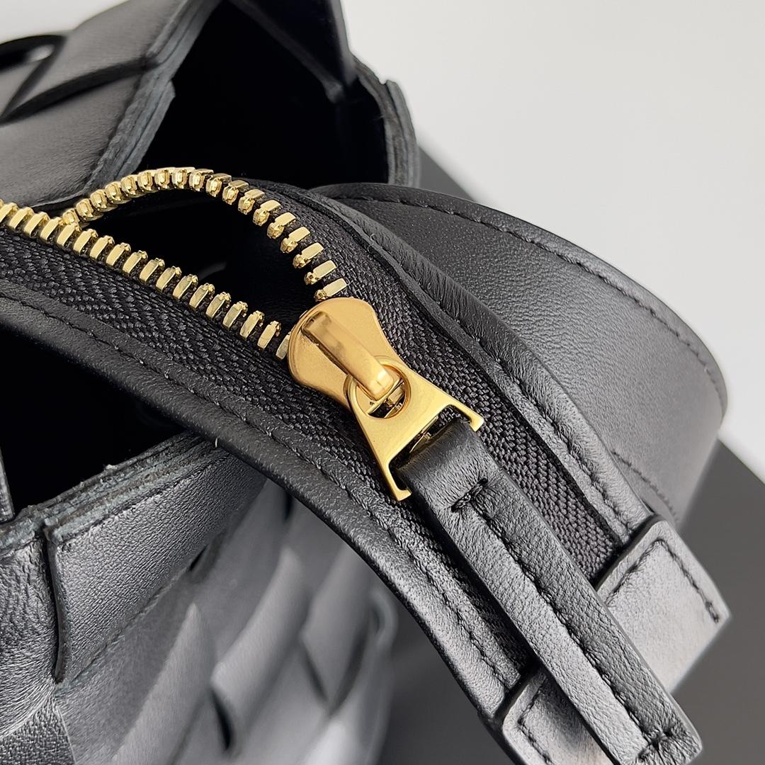 Bottega Veneta Bottega Veneta Bowling Cassette Tote 레플리카 39번 이미지 - Bag | 세미샵 레플리카 사이트