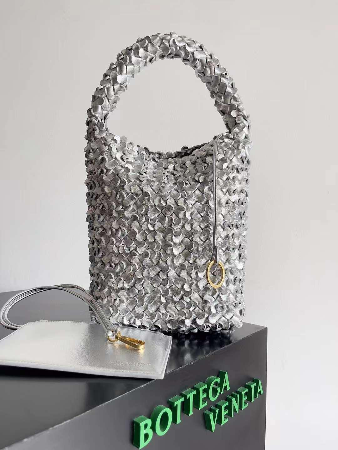 Bottega Veneta Bottega Veneta Cabat Bucket Sequins 레플리카 9번 이미지 - Bag | 세미샵 레플리카 사이트